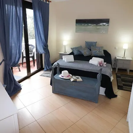 Апартаменты Apartamento Tomaz Албуфейра